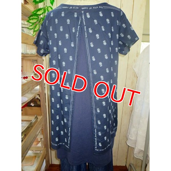 画像4: ポートランド　後身頃ハンカチプリント　ワンピース　ネイビー (4)