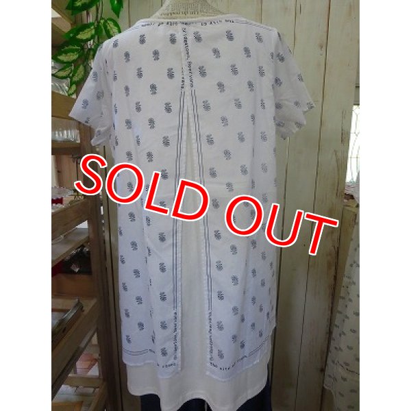 画像4: ポートランド　後身頃ハンカチプリント　ワンピース　ホワイト (4)